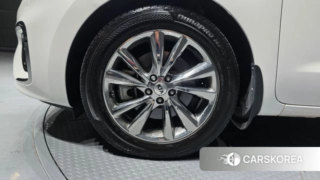 Kia The New Carnival id 4563130 из Кореи 15