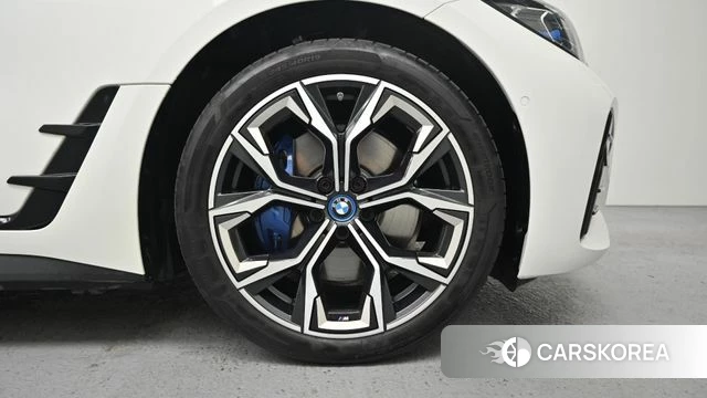 BMW i4 id 3891199 из Кореи 15