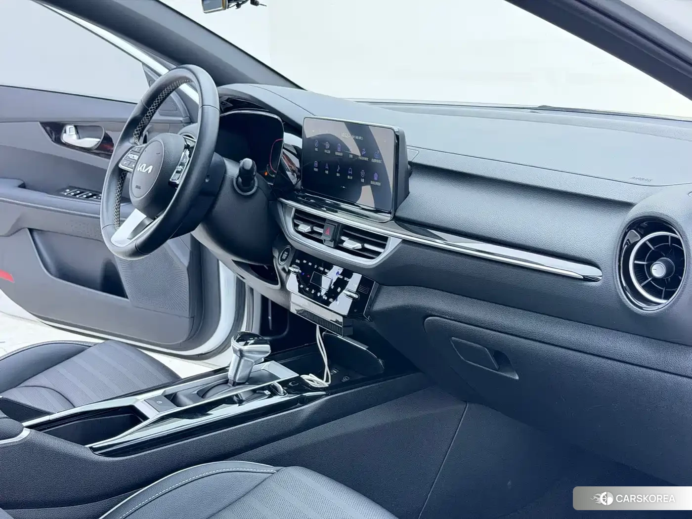 Kia K3 id 4600442 из Китая 18