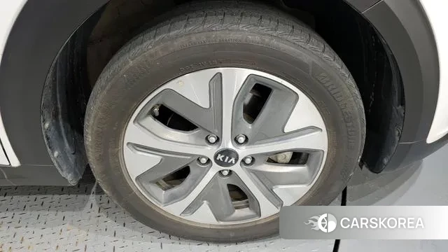 Kia Niro EV id 3018643 из Кореи 15
