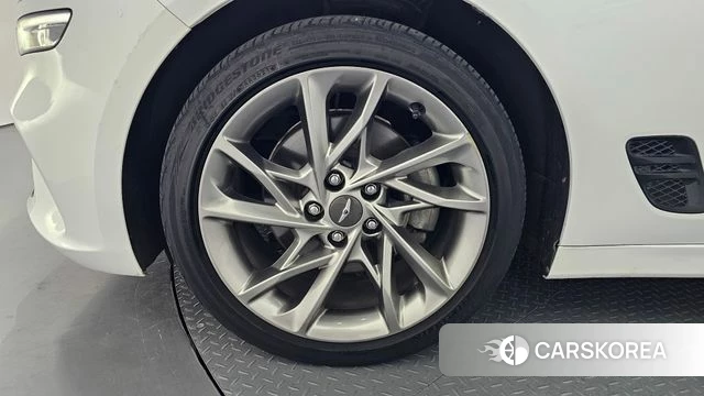 Genesis The New G70 id 4195480 из Кореи 27