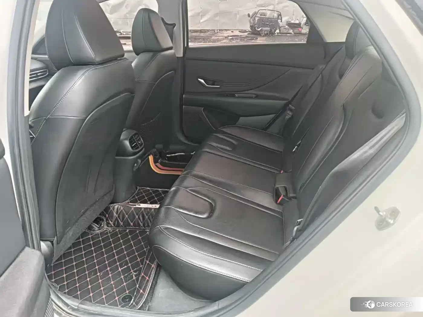 Hyundai Elantra 2022 Белый из Китая, фото 5