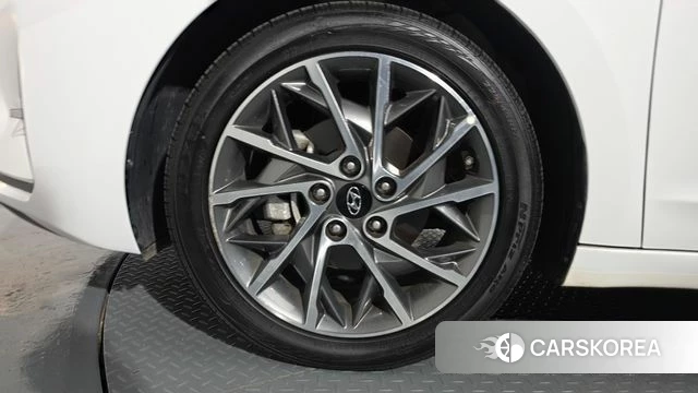 Hyundai The New Avante AD id 4317610 из Кореи 25