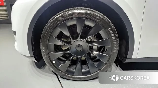 Tesla Model Y id 3420429 из Кореи 15