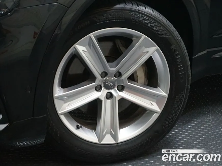 Audi Q8 (4M) id 2123396 из Кореи 15