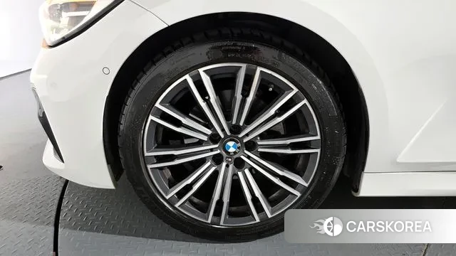 BMW 3 Series (G20) id 3328938 из Кореи 15