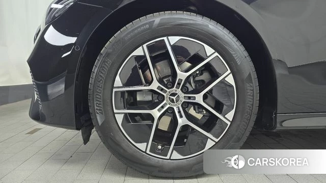 Mercedes-Benz E-Class W214 id 4307889 из Кореи 28