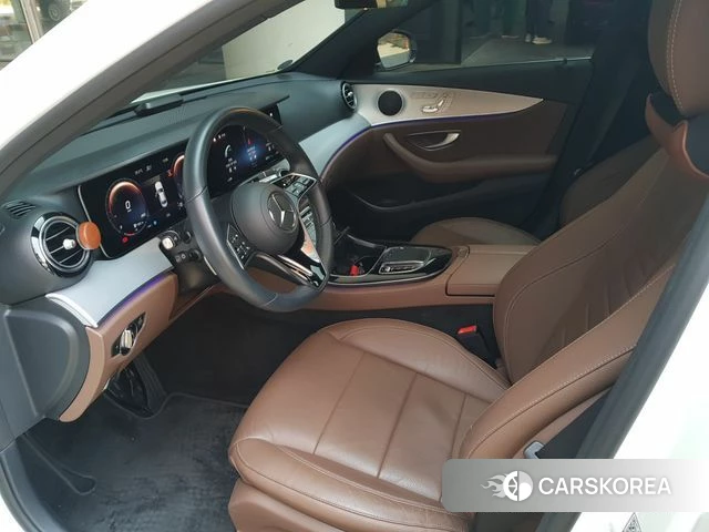 Mercedes-Benz E-Class W213 2021 Белый из Кореи, фото 5