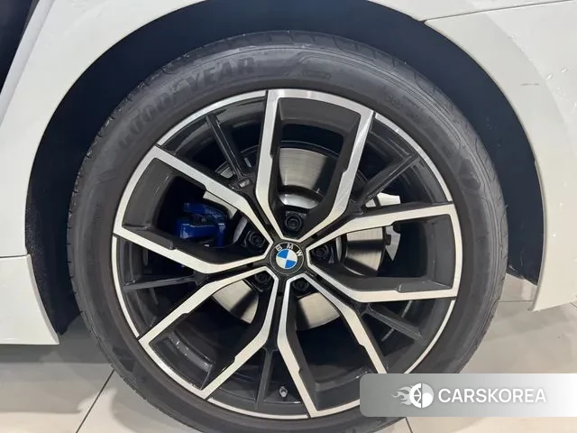 BMW 5 Series (G30) id 3405996 из Кореи 13