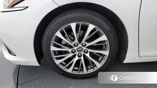 Lexus ES300h 7th generation id 3494559 из Кореи 15