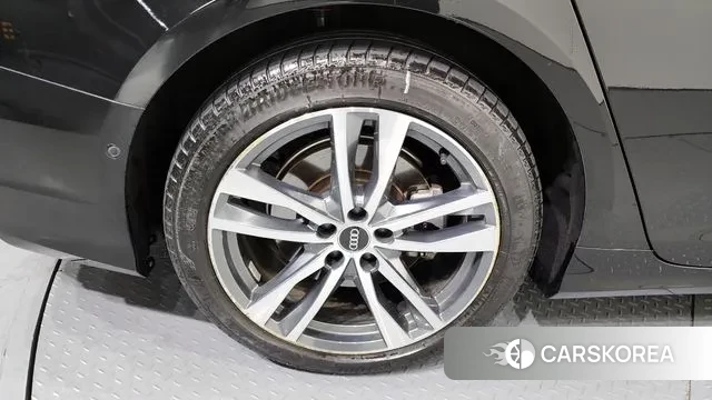 Audi A6 (C8) id 3654536 из Кореи 15