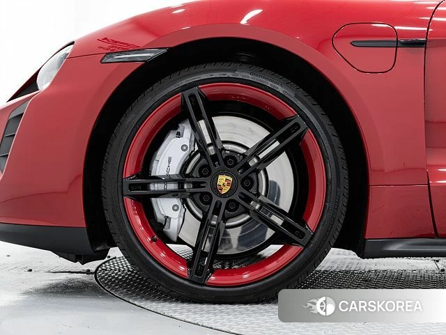 Porsche Taycan id 4623243 из Кореи 15