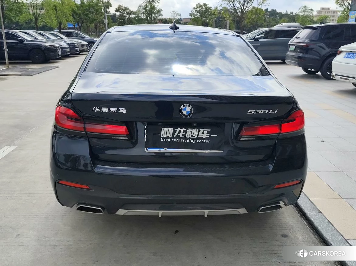 BMW 5 series 2020 Черный из Китая, фото 5