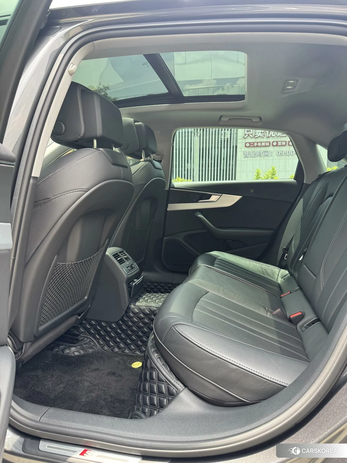 Audi A4L id 4498618 из Китая 7