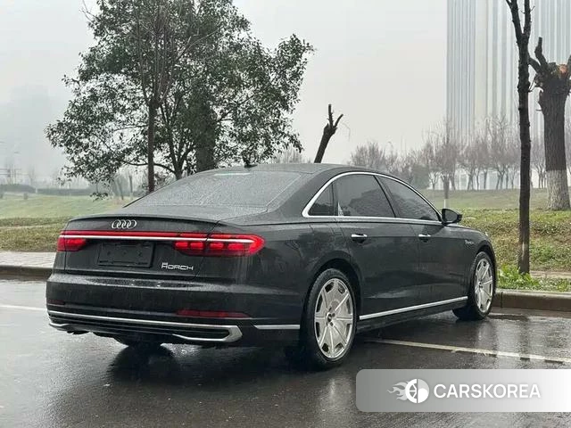 Audi A8 2023 Черный из Китая, фото 5