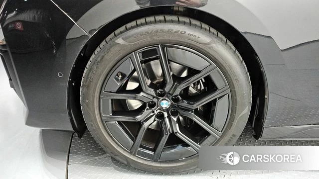 BMW 7 Series (G70) id 4266793 из Кореи 25
