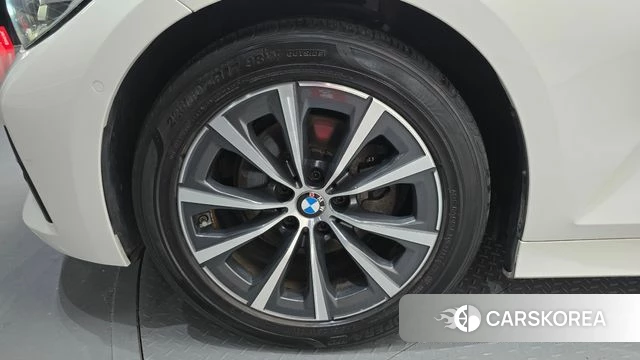 BMW 3 Series (G20) id 4586840 из Кореи 28