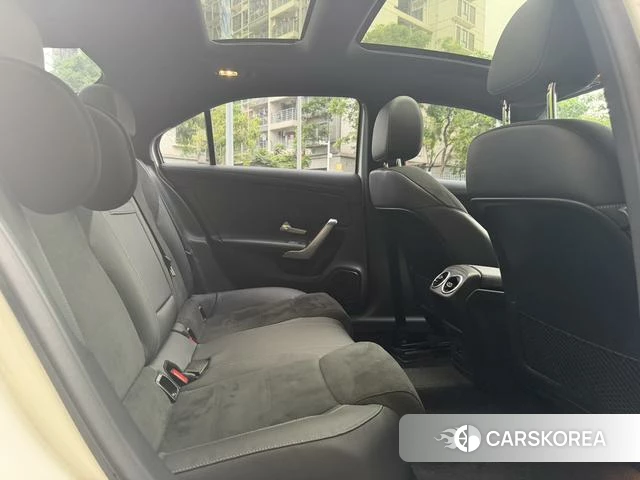 Mercedes-Benz Class A id 4297571 из Китая 8