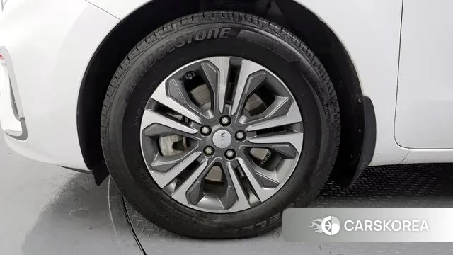 Kia The New Carnival id 3459945 из Кореи 15