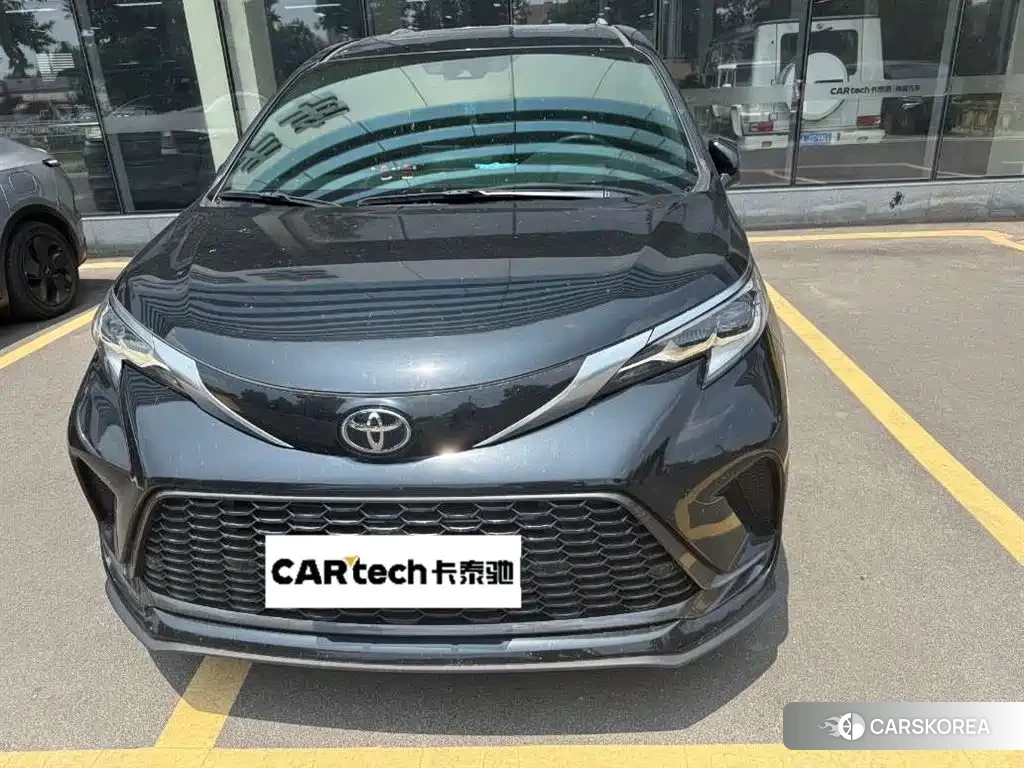 Toyota Granvia 2024 Черный из Китая, фото 5
