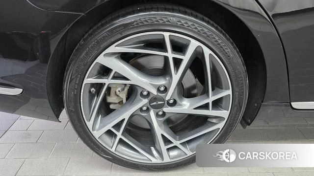 Genesis G90 id 4684292 из Кореи 15
