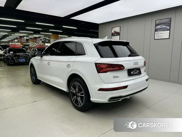 Audi Q5L 2019 Белый из Китая, фото 5