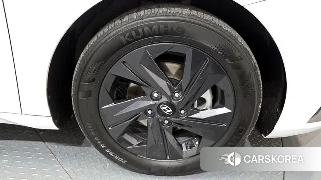 Hyundai Avante Hybrid (CN7) id 3611293 из Кореи 15