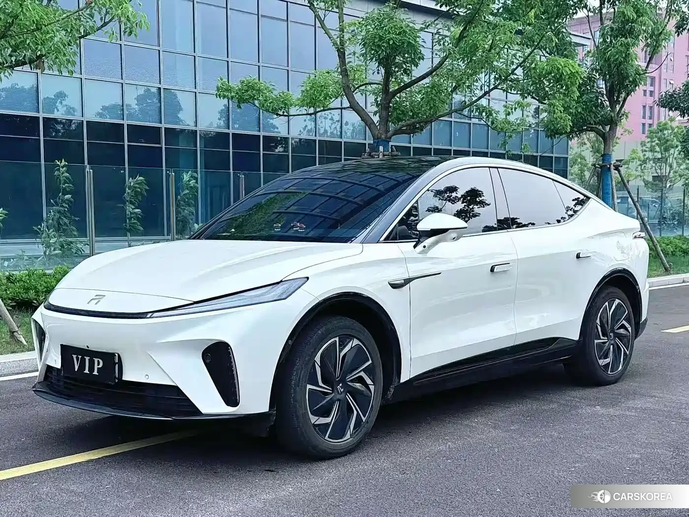 Roewe Feifan R7 2023 Белый из Китая, фото 6
