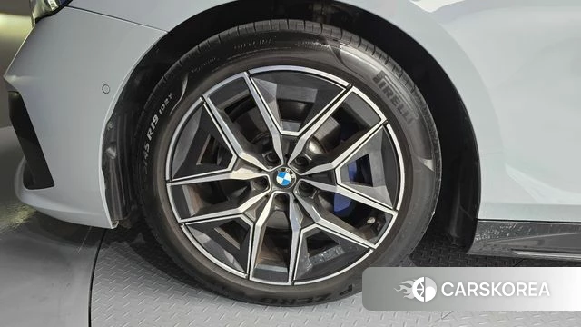 BMW 5 Series (G60) id 4523354 из Кореи 26