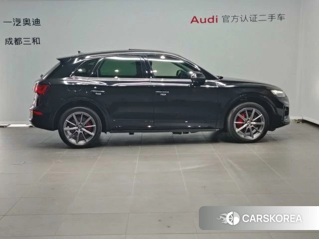 Audi Q5L id 4219875 из Китая 9