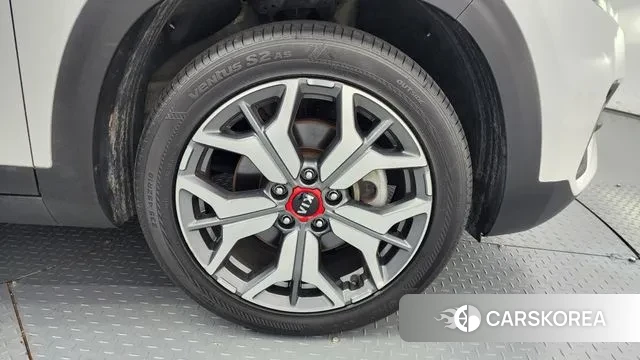 Kia Seltos id 3060381 из Кореи 15