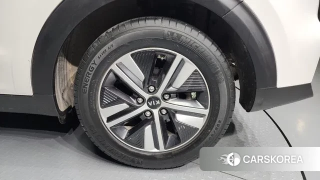 Kia The New Niro id 3439732 из Кореи 15