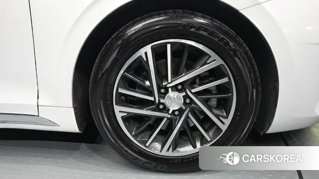 Hyundai The New Grandeur IG id 3813577 из Кореи 15