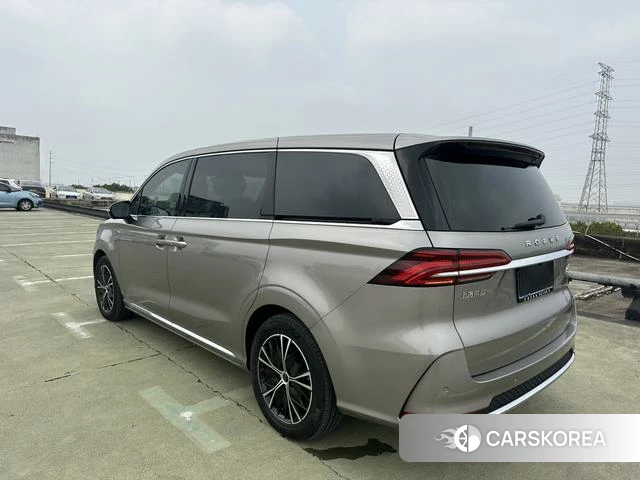 Roewe iMAX8 id 4241696 из Китая 12