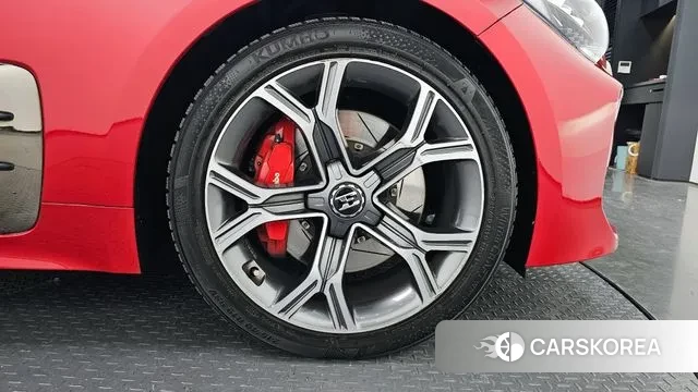 Kia Stinger id 3616994 из Кореи 15