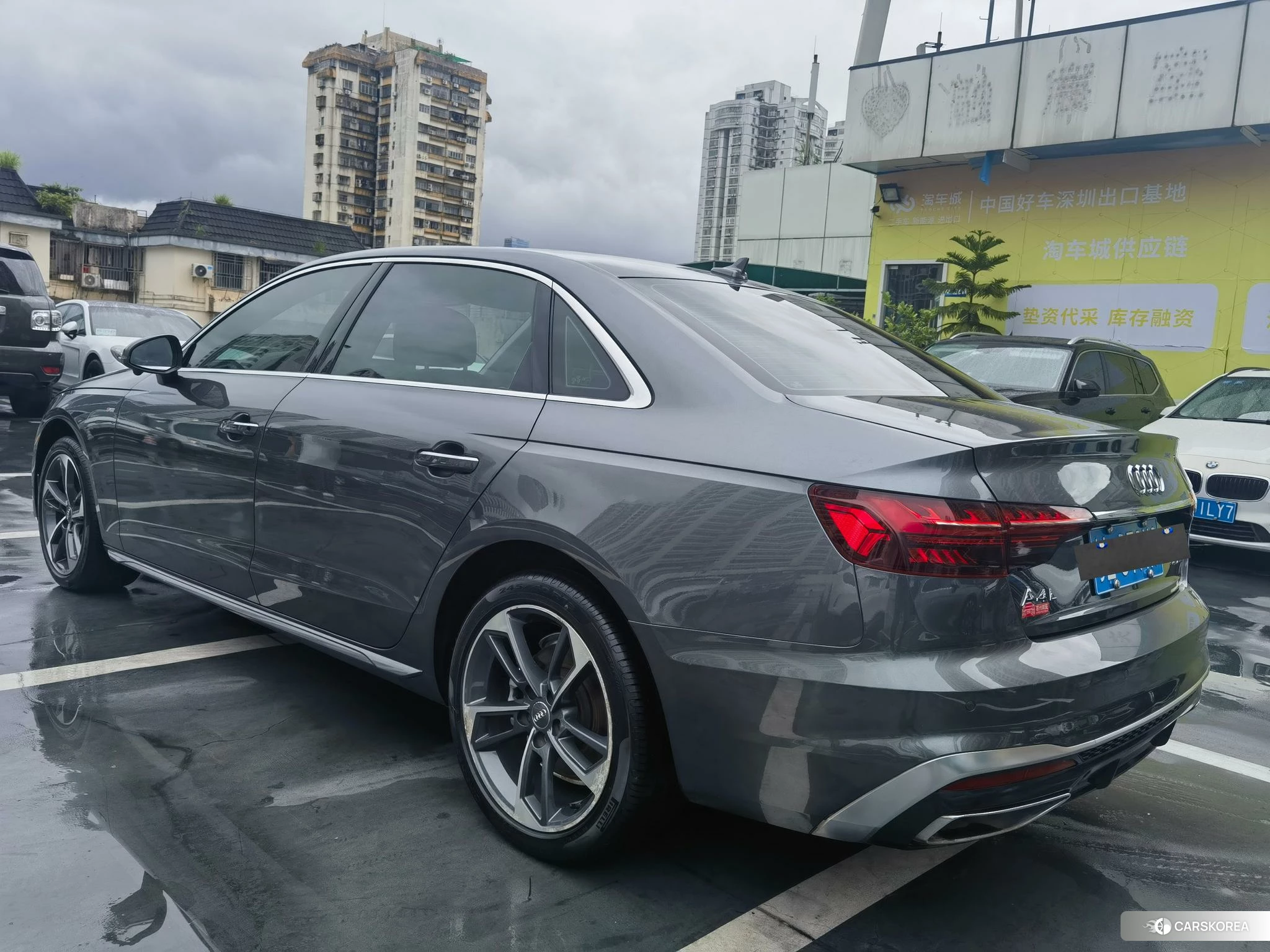 Audi A4L 2021 Темно-серый из Китая, фото 5