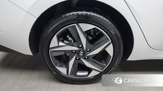 Hyundai Avante (CN7) id 3348150 из Кореи 15