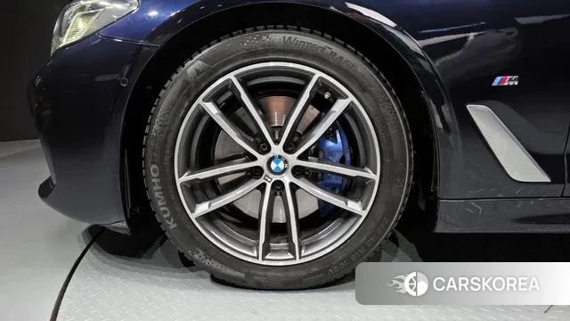 BMW 5 Series (G30) id 3555575 из Кореи 15