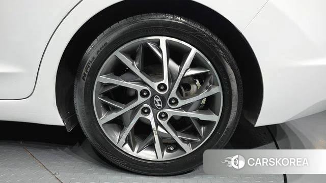 Hyundai The New Avante AD id 3834675 из Кореи 15