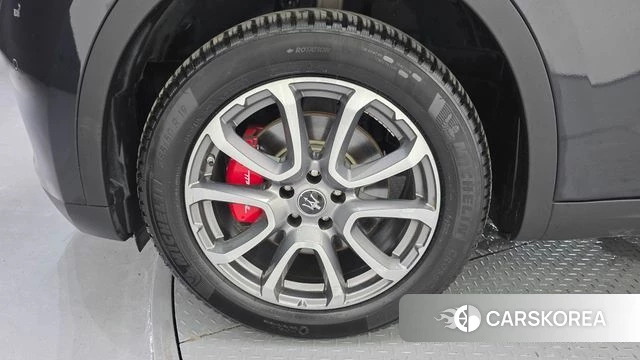 Maserati Levante id 4625403 из Кореи 15