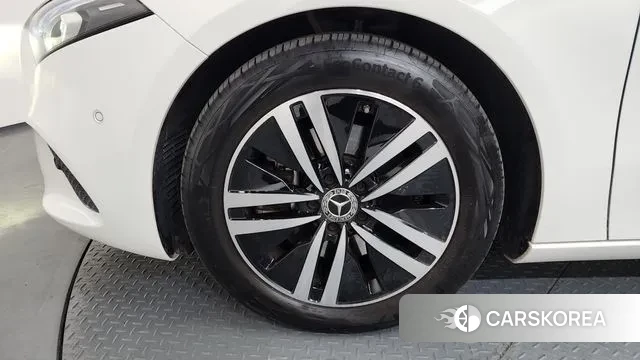 Mercedes-Benz A-Class W177 id 3716802 из Кореи 15