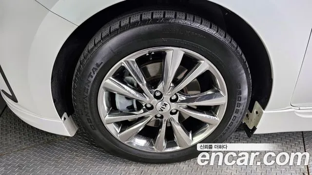 Kia The New Carnival id 2492435 из Кореи 15