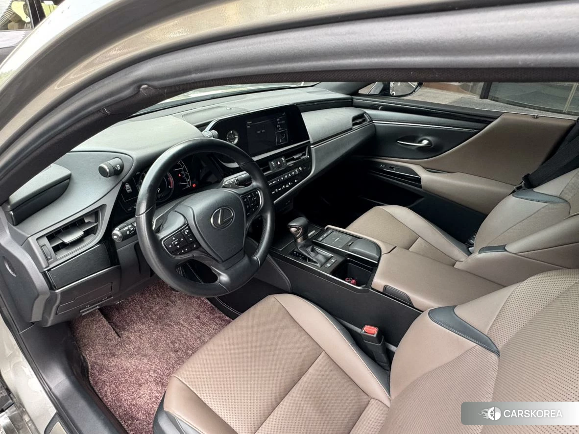Lexus ES id 4473382 из Китая 13