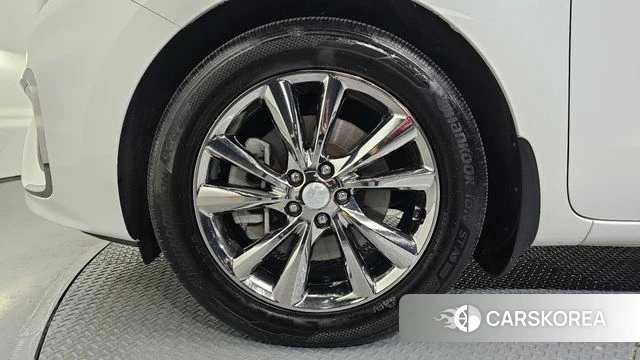 Kia The New Carnival id 4435603 из Кореи 15
