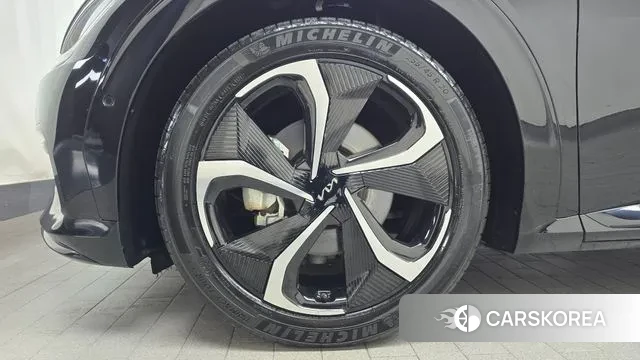 Kia EV6 id 3751738 из Кореи 15