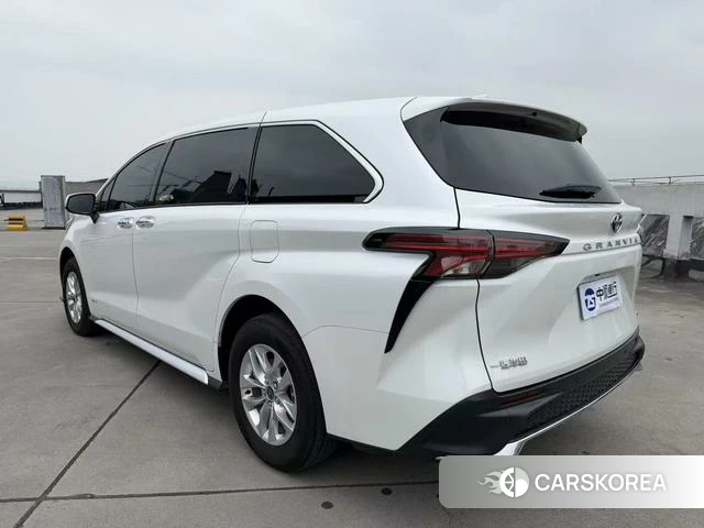 Toyota Grevia 2024 Белый из Китая, фото 5