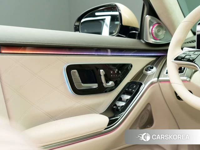 Mercedes-Benz Maybach S-class id 4300161 из Китая 27