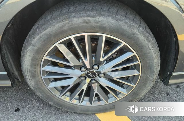 Audi Q3 (F3) 2022 Серый из Кореи, фото 5