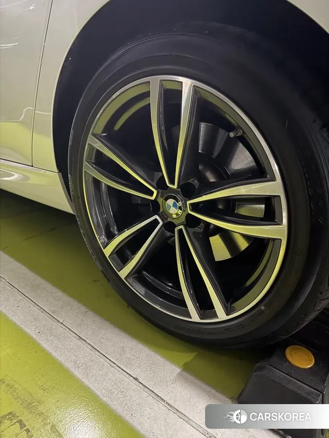 BMW 6 Series GT (G32) 2024 Белый из Кореи, фото 5