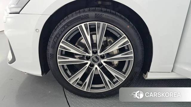 Audi A6 (C8) id 4541020 из Кореи 27